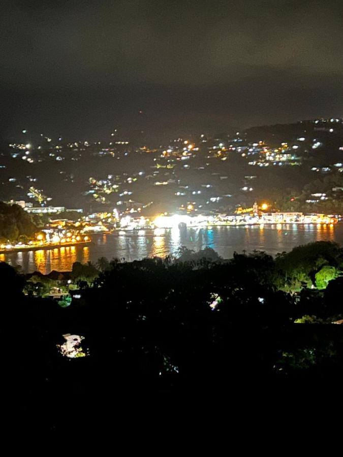 Top Hill Hostel- Martinique- Auberge Dortoir La Trinité Eksteriør billede