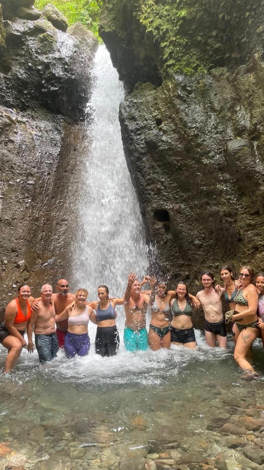 Top Hill Hostel- Martinique- Auberge Dortoir La Trinité Eksteriør billede